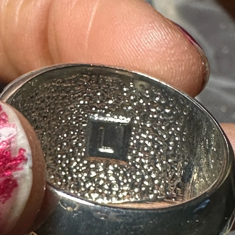 Avon Vintage Day to Night Silver tone Rhinestone Dome Ring - Picture 16 of 16